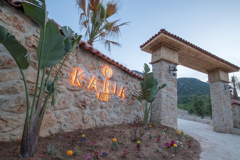 Karia Hotel Palamutbuku