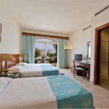 Amphoras Blu Ultra-AI Adults Only Отели рядом с достопримечательностью «Мечеть Аль-Сахаба»