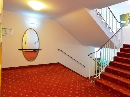 St Joseph Hotel Hamburg Reeperbahn St Pauli Kiez Reviews For 3 Star Hotels In Hamburg Trip Com