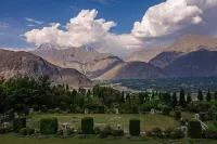 Hunza Serena Hotel Các khách sạn ở Garelt