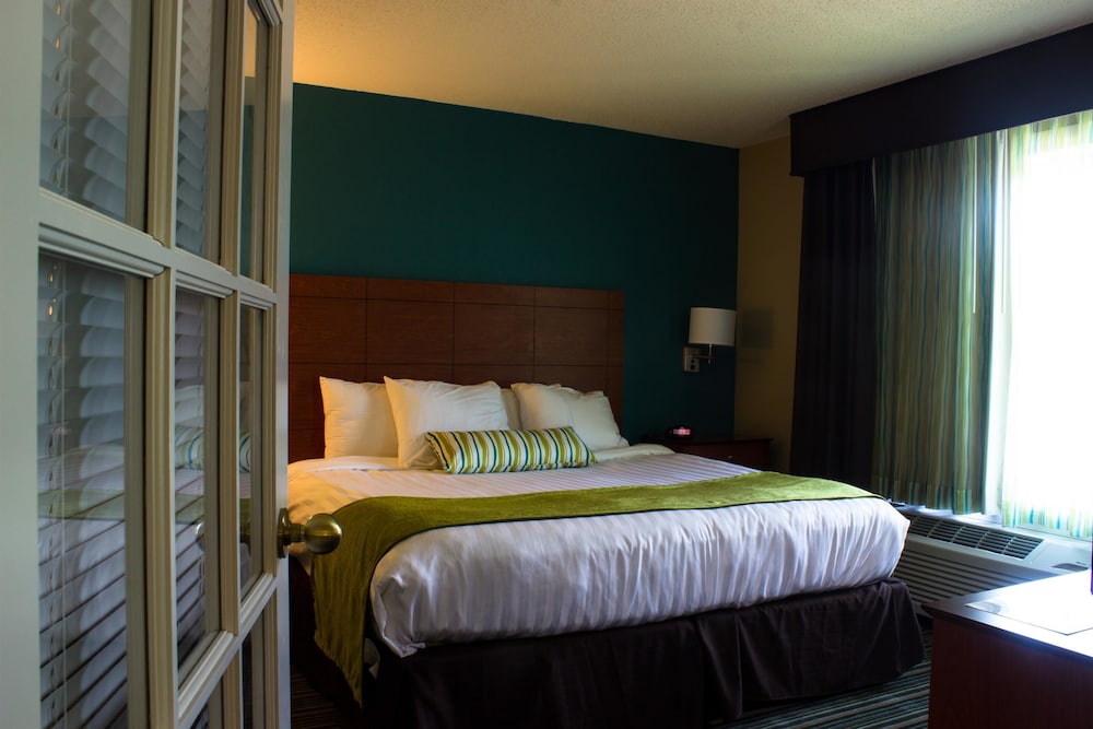 Best Western Plus Menomonie Inn & Suites