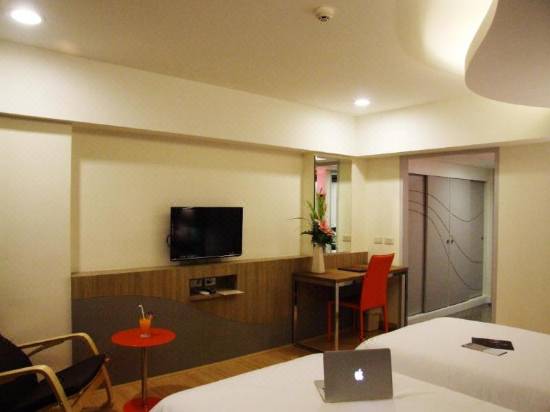 Grand Tower Inn Sathorn Hotel Room Reviews Photos Bangkok 21 Deals Price Trip Com Grand Tower Inn Sathorn Hotel Room Reviews Photos Bangkok 21 Deals Price Trip Com