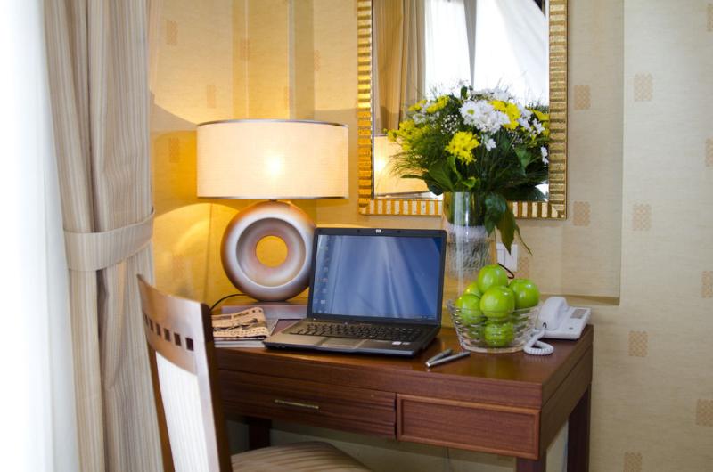 Midas Hotel