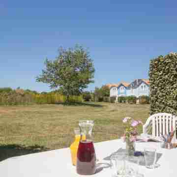 Résidence Pierre & Vacances le Domaine de Bourgenay Hotel Exterior
