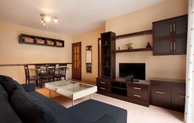 Four Bedrooms Apartment With Balcony