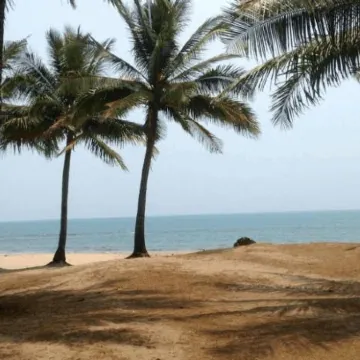 Pondok Pantai Tambang Ayam 3K Отели рядом с достопримечательностью «Пляж Anyer»