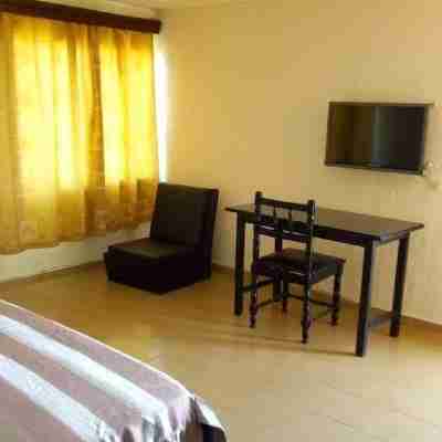 Hotel Phenicia Rooms