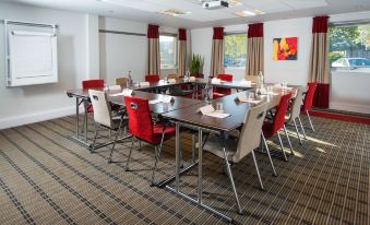 Holiday Inn Express Birmingham - Oldbury