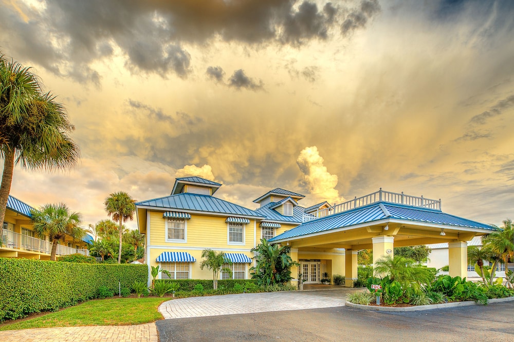 Naples Garden Inn