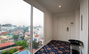 Le Petit Prince Hotel & Rooftop Bar