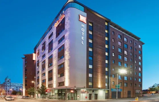 宜必思貝爾法斯特市中心酒店