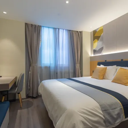 Homeinn Selected Hotel (Qingdao Railway Station Zhanqiao Zhongshan Road) Отели рядом с достопримечательностью «Вокзал Циндао»