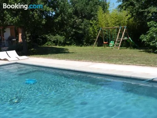 巴斯蒂德城堡莊園別墅