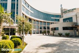 Khazar Palace Hotel & Restaurant