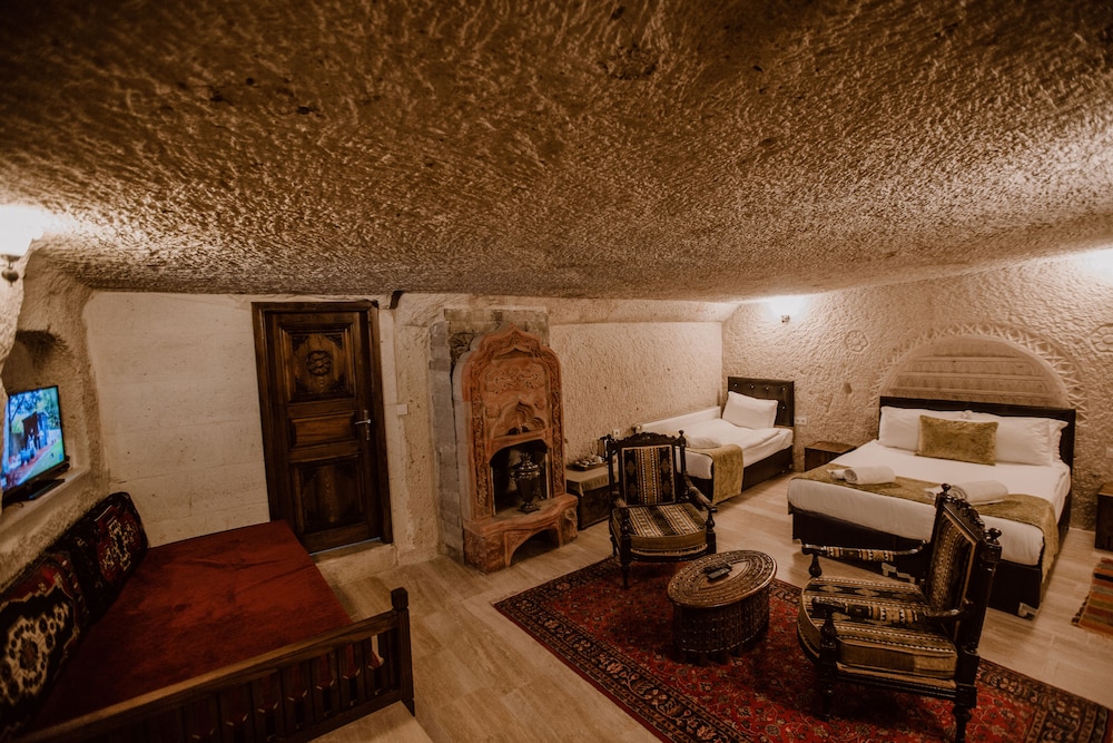 Ortahisar Cave Hotel