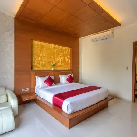 Hotel Pioneer Grand Palace