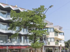 Daro Apartments