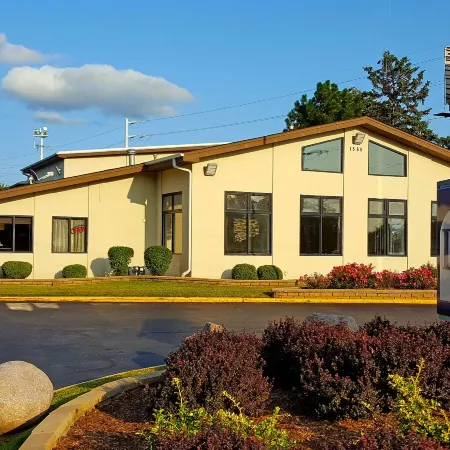 Lexington Inn & Suites NW Chicago Elgin
