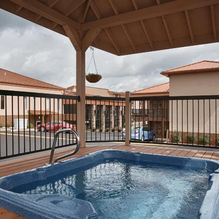 Best Western Center Pointe Inn