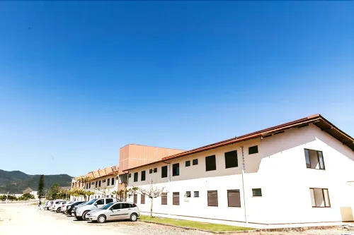 Pousada Divino Oleiro - Gov. Celso Ramos Hôtels à : Governador Celso Ramos