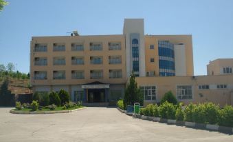 Bato Termal Hotel