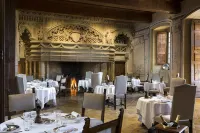 Château de Bagnols Hotels in Bagnols