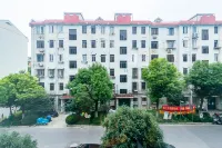 Homeinn Selected Hotel (Shanghai Hongqiao Gubei Yaohong Road Subway Station) Hotel in zona Shanghai Museum of Children