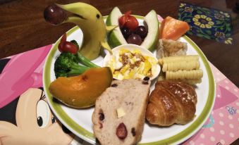 Qiao margin bed and breakfast House