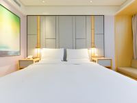 全季酒店(上海新江湾城殷高路店) - 零压-高级大床房