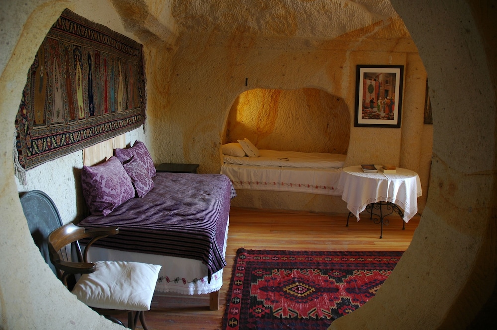 Elkep Evi Cave Hotel