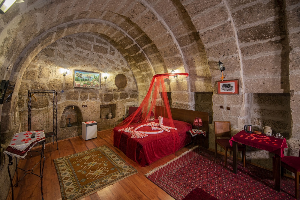 Cappadocia Antique Gelveri Cave Hotel