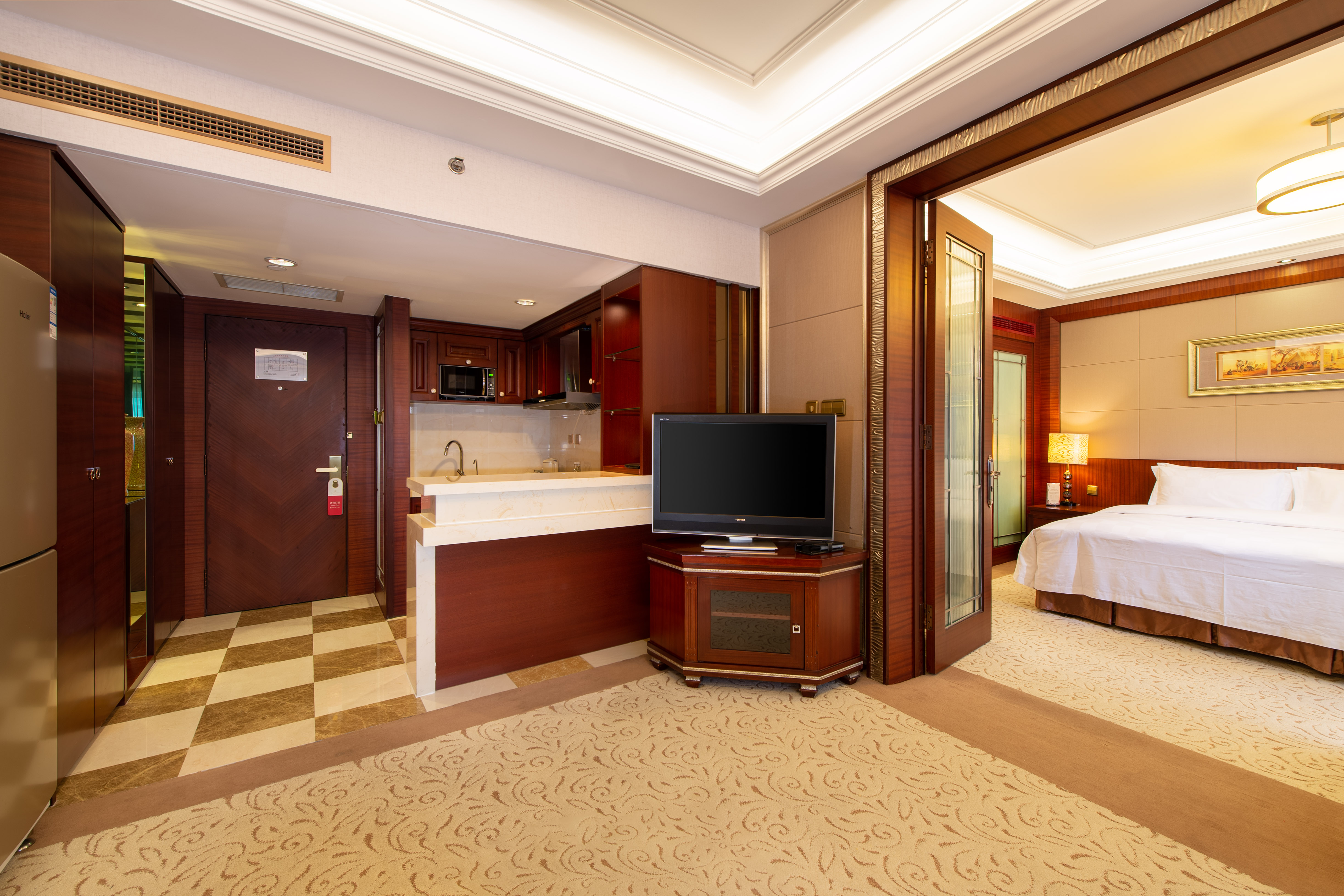 Inn Fine Hotel Over view