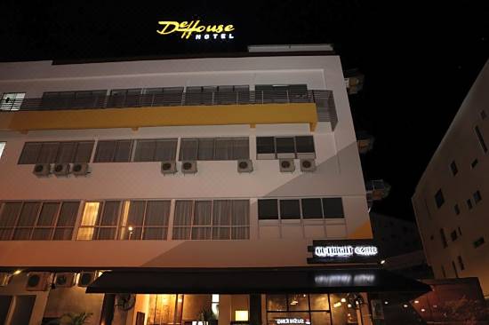 De House Hotel Sibu Updated 2021 Price Reviews Trip Com