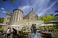 Van der Valk Hotel Kasteel Terworm Отели в г. Керкраде