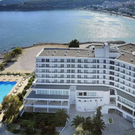 Lucy Hotel