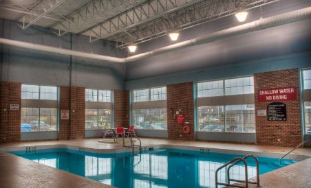 Ramada by Wyndham Trenton - Housity