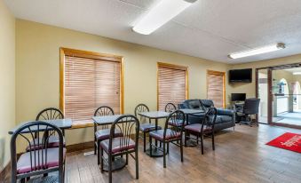Econo Lodge Urbandale - Northwest des Moines - Housity