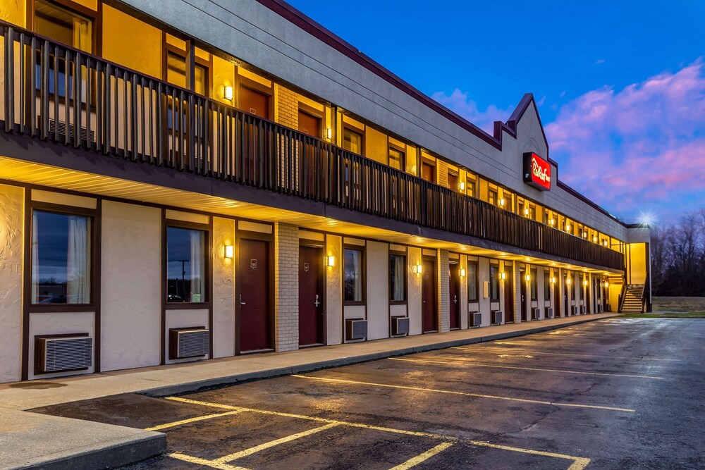 Red Roof Inn Scottsburg