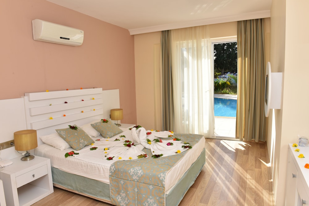 Sahra Su Holiday Village & Spa