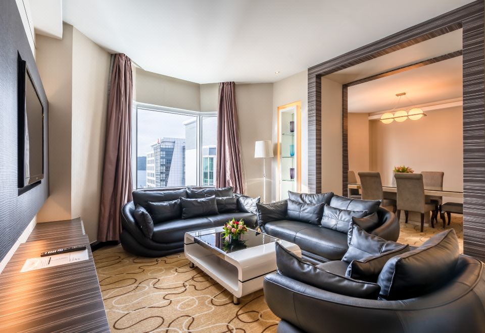 1. 프롬나드 호텔 ..