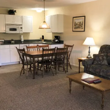 Eastern Slope Inn Resort