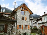 Albergo Diffuso - Cjasa de Barce Hotels near Ruderi del Castello di Maniago