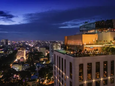 Hôtel des Arts Saigon - MGallery Collection Các khách sạn gần Trường Đại học Văn Lang - Cơ sở 2