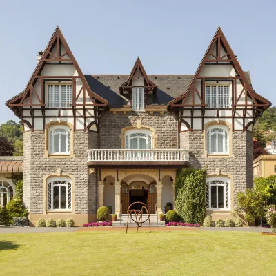Hotel Villa Soro Отели рядом с достопримечательностью «Гора Улиа»