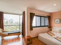 Zak Residence Chiang Mai Hotels near Khum Khantoke