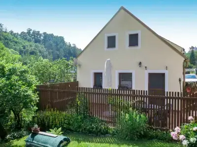 Parkany 2 Hotels in 