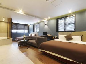 Brown-Dot Hotel Yangjeong