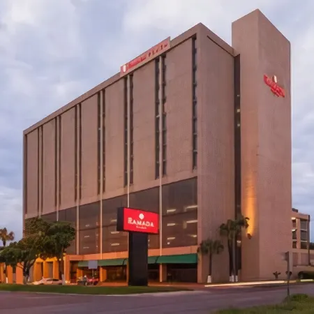 DoubleTree by Hilton Laredo