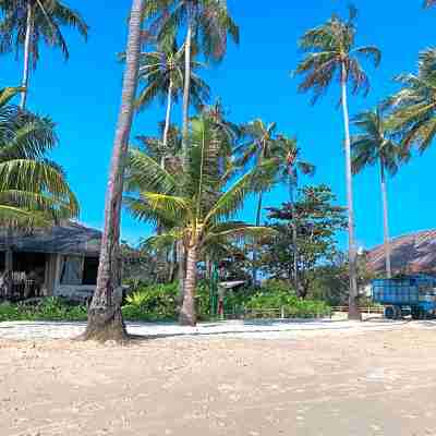 Phi Phi Little Star Resort Hotel Exterior