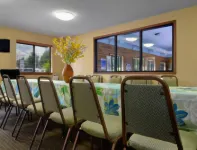 Super 8 by Wyndham Paris TN Hotels in Paris